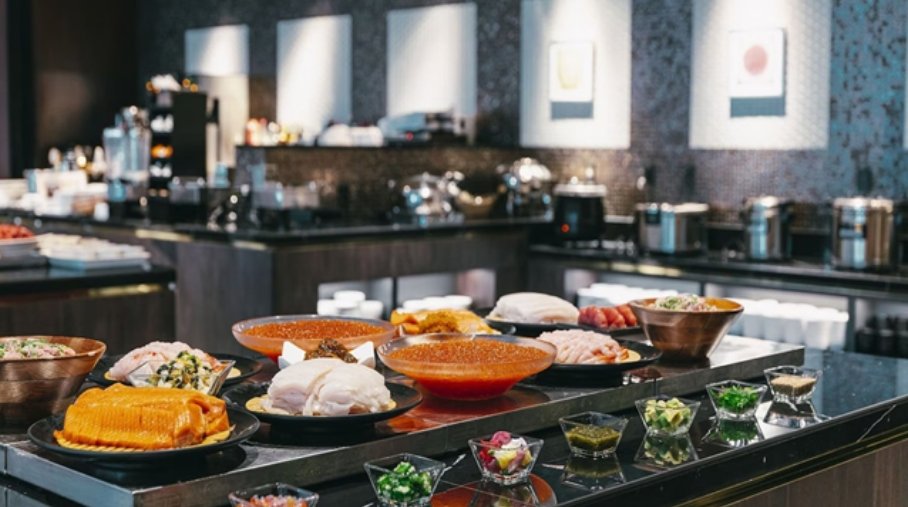 「日々のケアで変えられる！」オイリー肌の原因と対策とは？