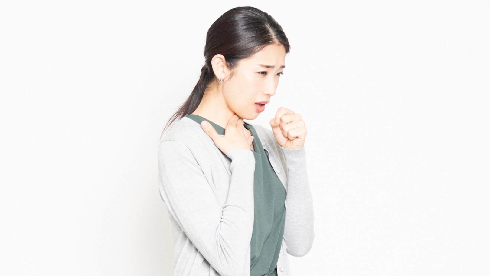 「日々のケアで変えられる！」オイリー肌の原因と対策とは？