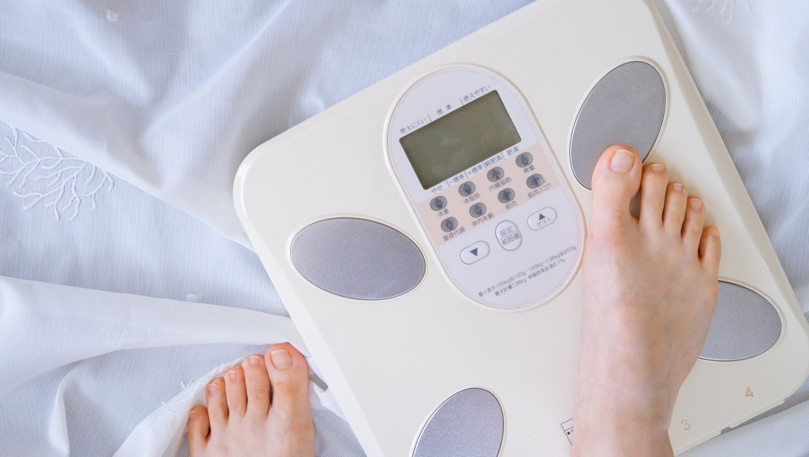 「日々のケアで変えられる！」オイリー肌の原因と対策とは？