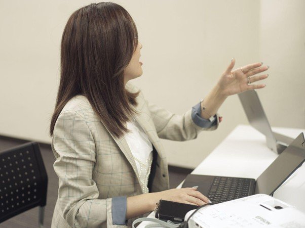 「日々のケアで変えられる！」オイリー肌の原因と対策とは？