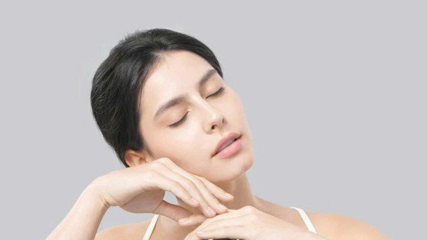 「日々のケアで変えられる！」オイリー肌の原因と対策とは？