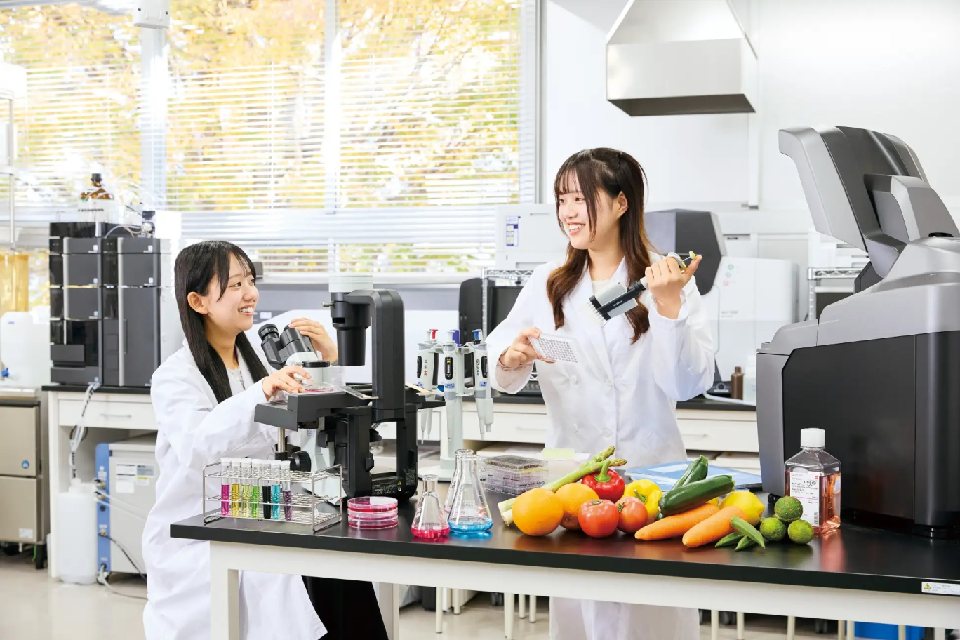 「日々のケアで変えられる！」オイリー肌の原因と対策とは？