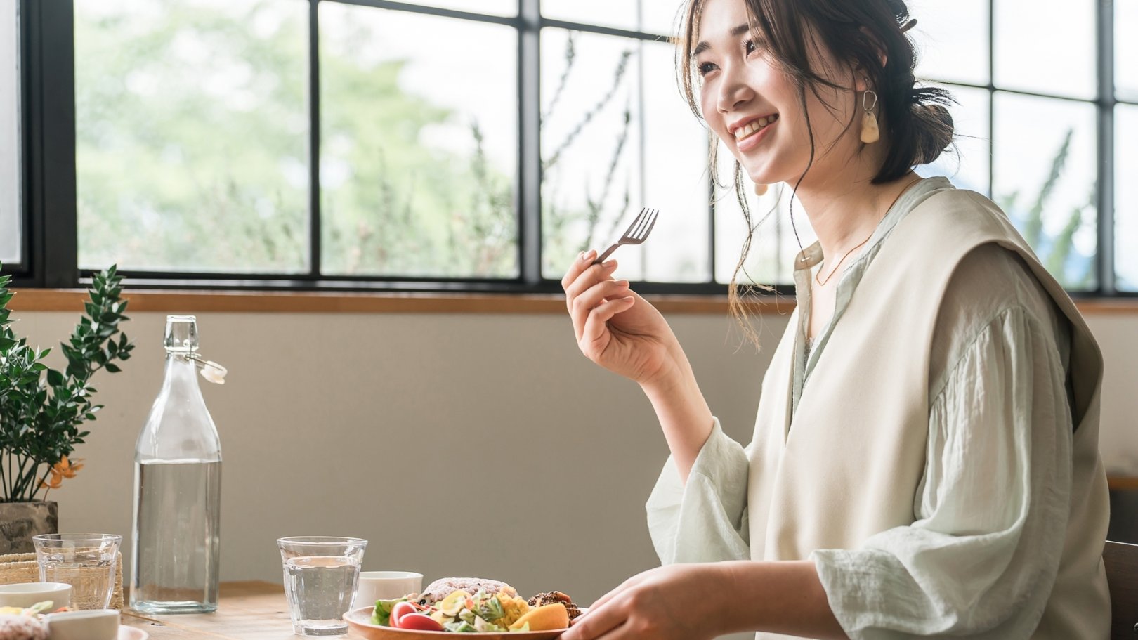 「日々のケアで変えられる！」オイリー肌の原因と対策とは？