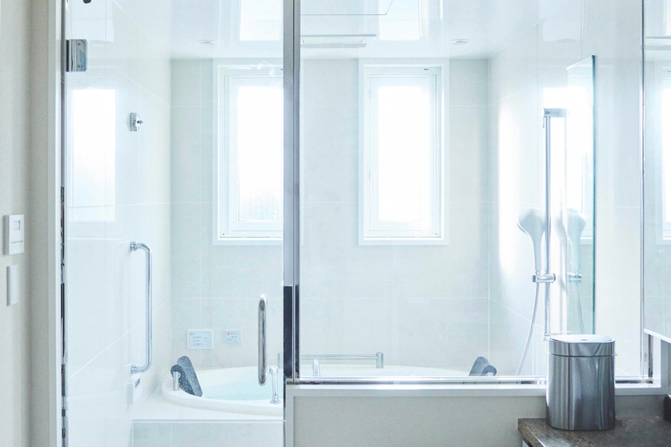 「日々のケアで変えられる！」オイリー肌の原因と対策とは？