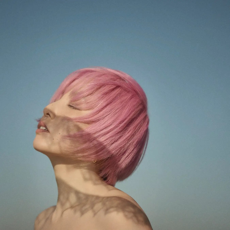 「日々のケアで変えられる！」オイリー肌の原因と対策とは？