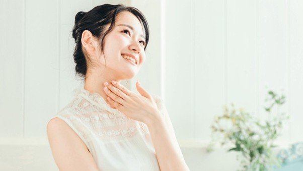 「日々のケアで変えられる！」オイリー肌の原因と対策とは？
